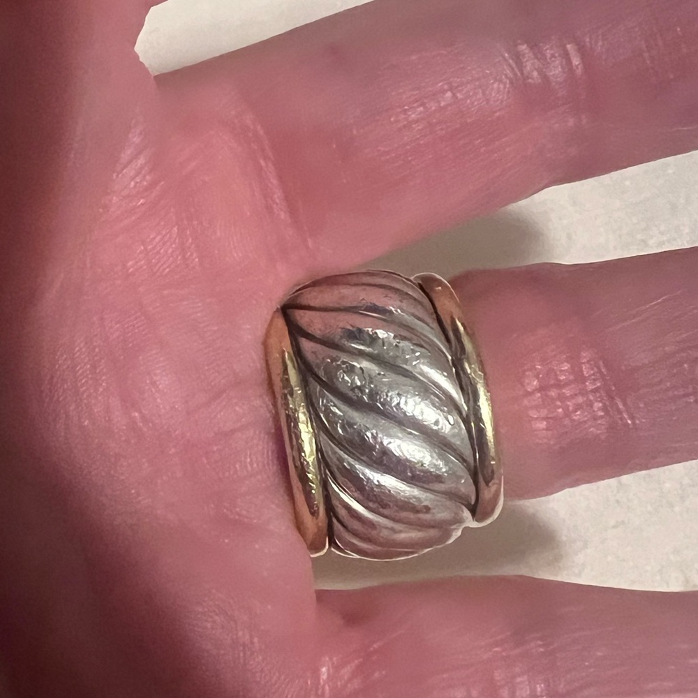 David Yurman Cigar Cable Thoroughbred wide Ring. Size 7.  Beautiful find! - Picture 9 of 12
